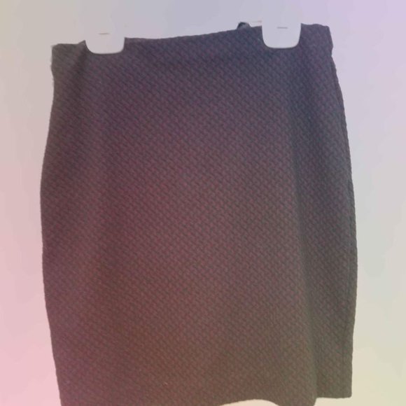 Red and Black Pattern Banana Republic A-Line Mini Skirt - Women's 0P - Picture 3 of 6